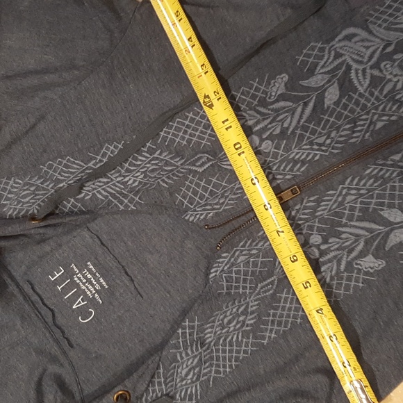 Caite Athleta dark blue embroidered shark bite hoodie Small - Picture 5 of 5